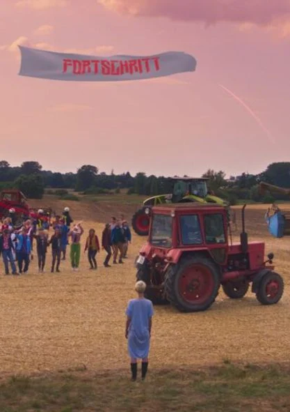 Rote Sterne überm Feld poster